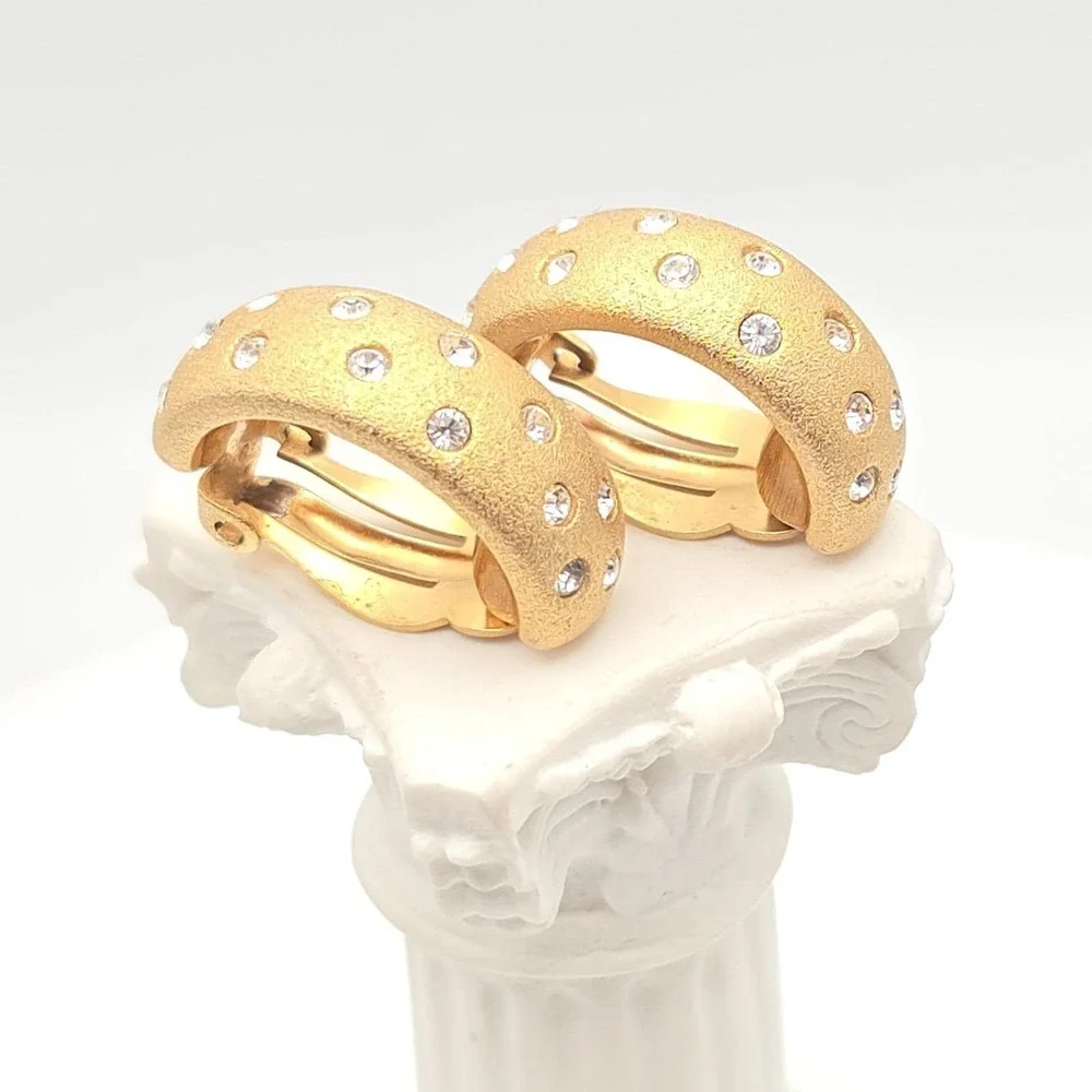 Vintage‎ SWAROVSKI Earrings Crystal Accents ½ Hoop Textured Gold Plate 1
